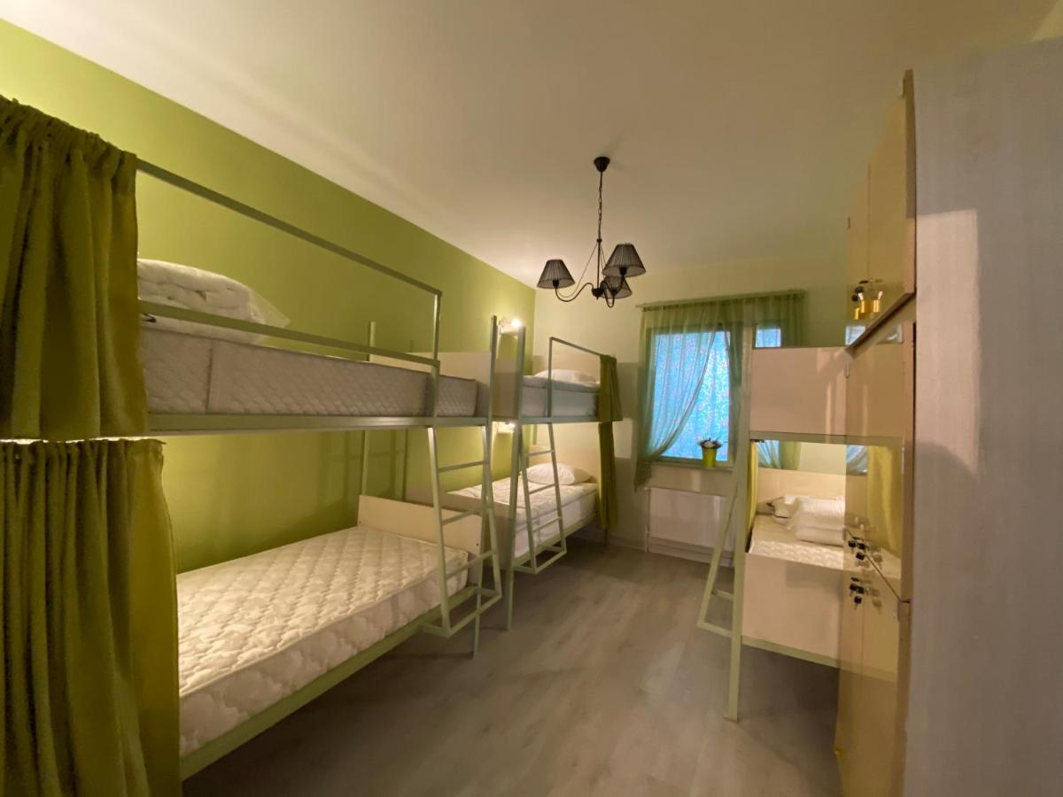 Santorini Hotel & Hostel Yerevan Exterior photo