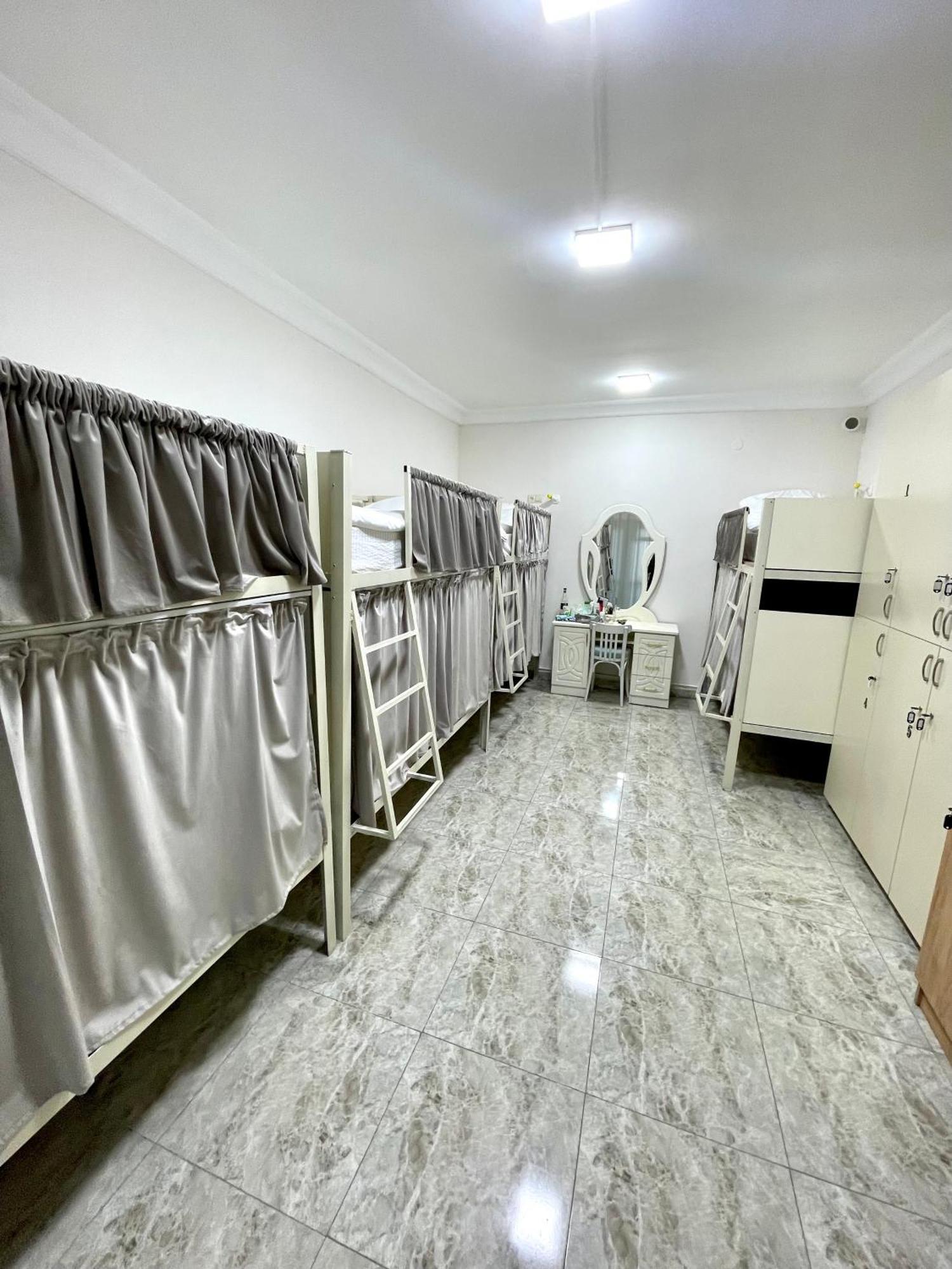 Santorini Hotel & Hostel Yerevan Exterior photo